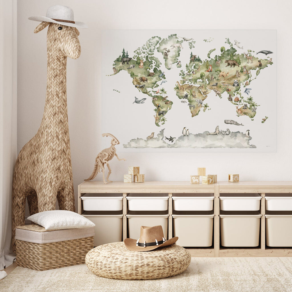 Diese wunderschön gestaltetet Weltkarte für Kinder im Aquarell-Stil zeigt die Welt der Tiere in deren Lebensräumen. 